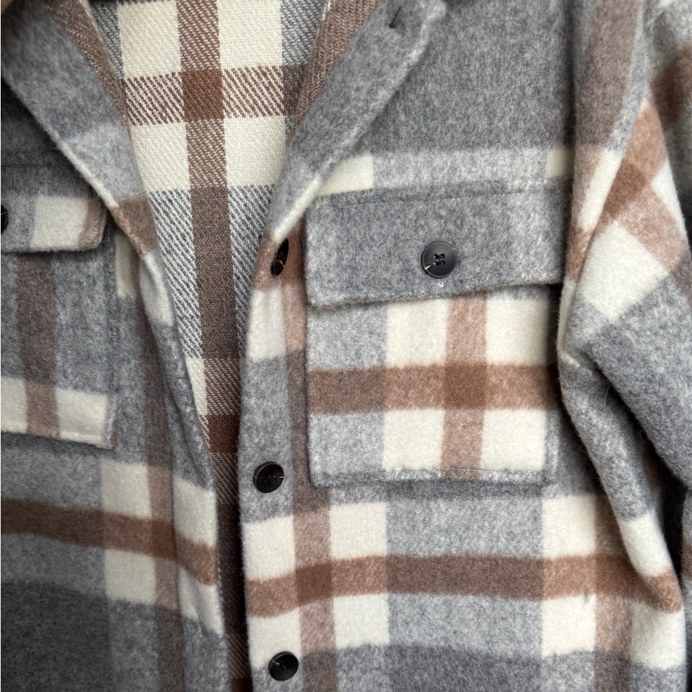 Nwot Oversized Plaid Flannel Shacket Gray Button … - image 5